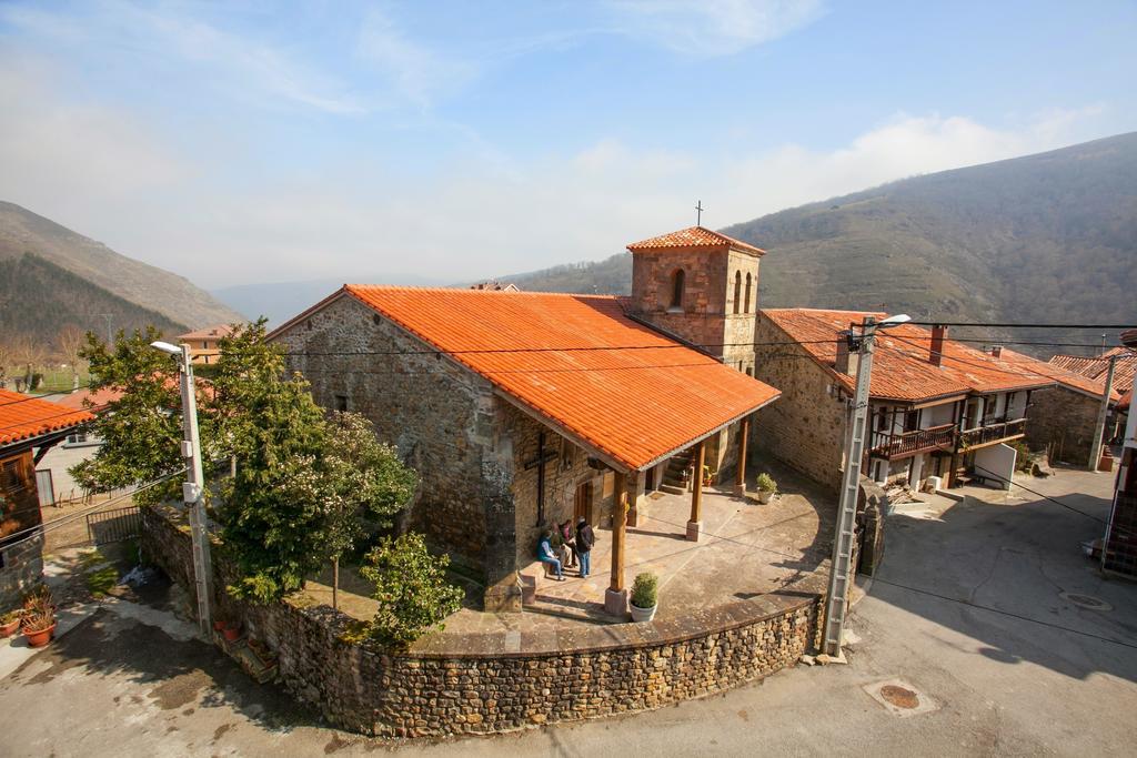 Nuestra Senora Del Carmen Hotel San Sebastian de Garabandal Bagian luar foto