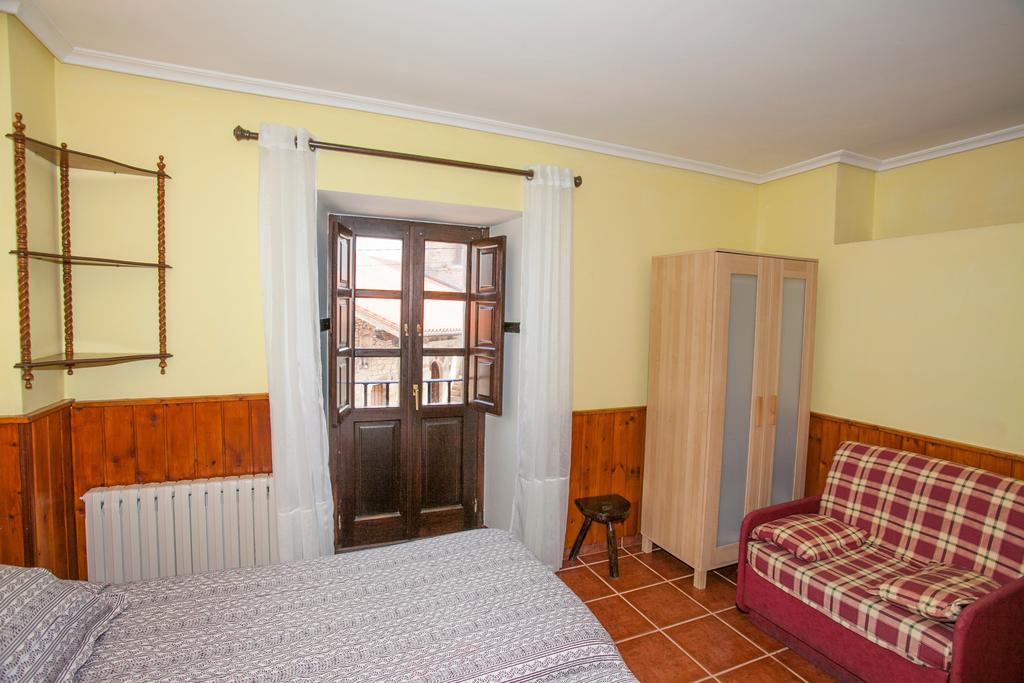 Nuestra Senora Del Carmen Hotel San Sebastian de Garabandal Ruang foto