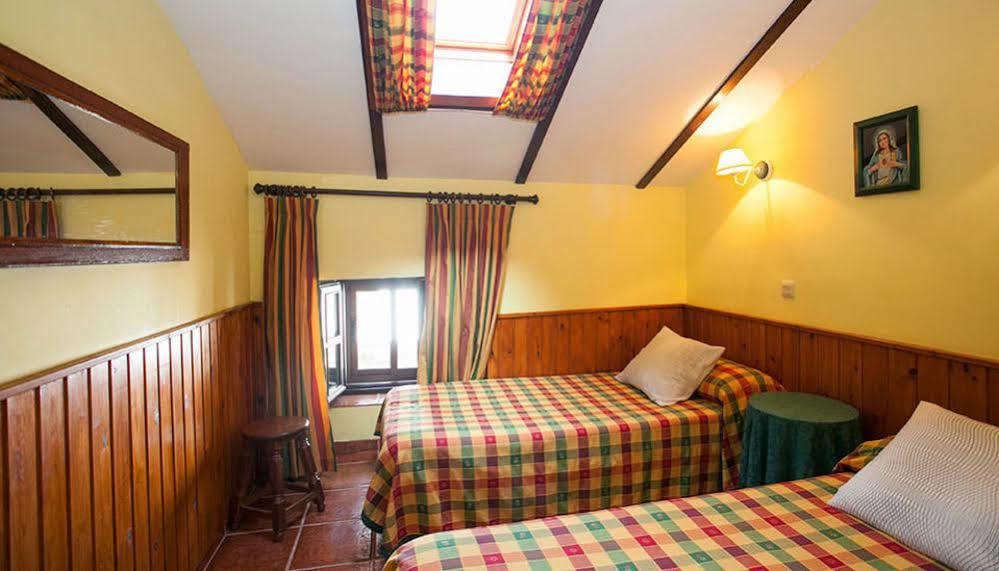 Nuestra Senora Del Carmen Hotel San Sebastian de Garabandal Bagian luar foto